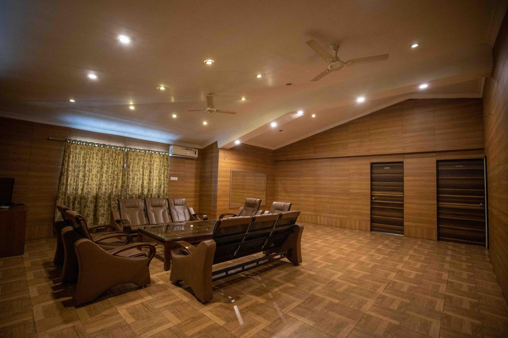 Gp Hotels And Resorts Nashik Exterior foto